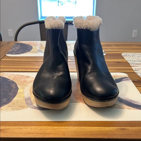 Gentle Souls Black Wedge Bootie - Picture 1 of 7